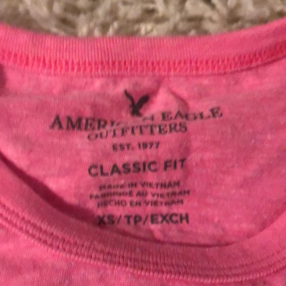 American Eagle T-shirt - Picture 2 of 2